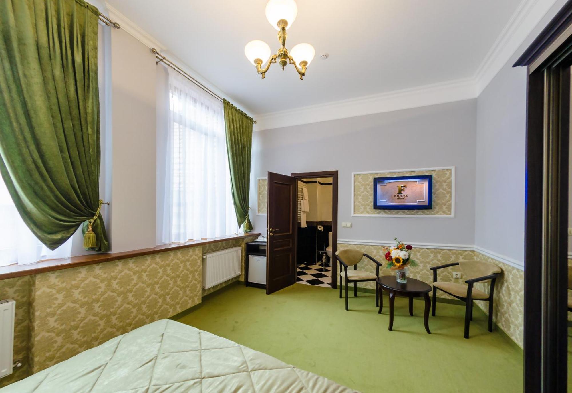 Franz Hotel&Restaurant Ivano-Frankivsk Exterior photo