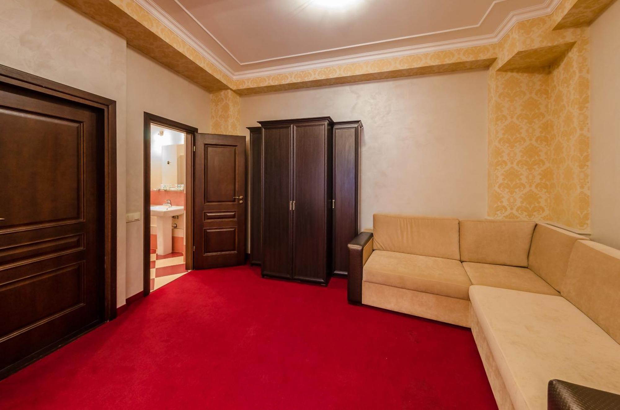 Franz Hotel&Restaurant Ivano-Frankivsk Room photo
